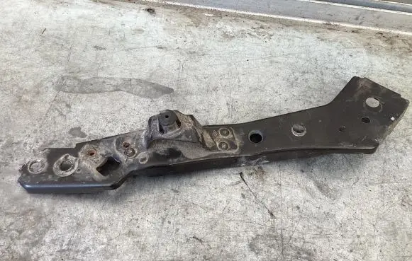 Renault Megane III Side radiator support slam panel 6251206E 03011