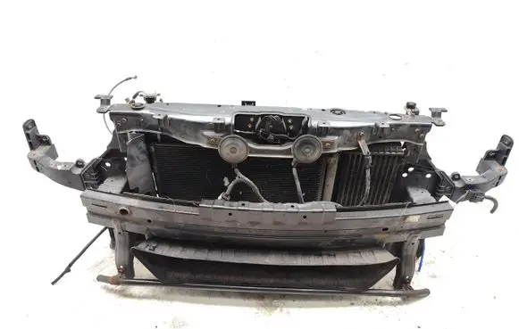 Hyundai i40 Radiator support slam panel 91811-3Z040