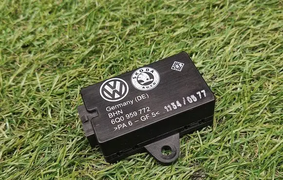 Skoda Fabia Mk1 (6Y) Seat control module 6Q0959772