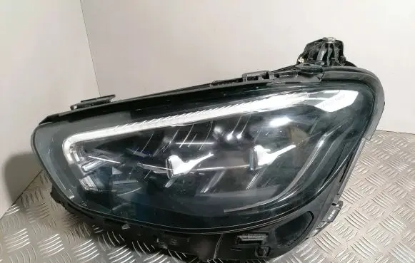 Mercedes-Benz E W213 Headlight/headlamp A2139069109 A2138261100