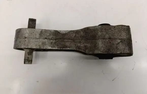 Mini Cooper Countryman F60 Gearbox mounting bracket 6885788