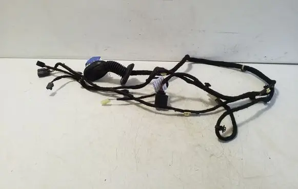 MG ZS Front door wiring loom 10335494