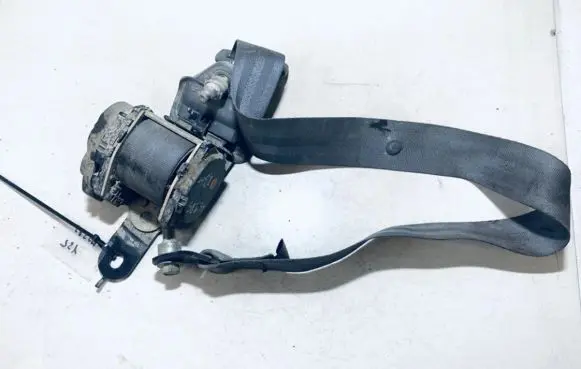 Ford Maverick Rear seatbelt e90416105 4391641