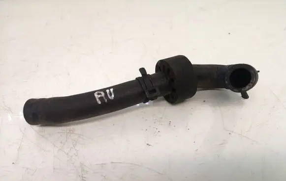 Volkswagen PASSAT B5 Engine coolant pipe/hose 028121053AA
