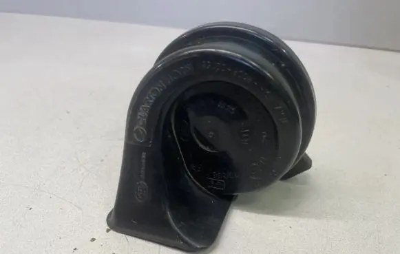 BMW 5 F10 F11 Horn signal 703881157