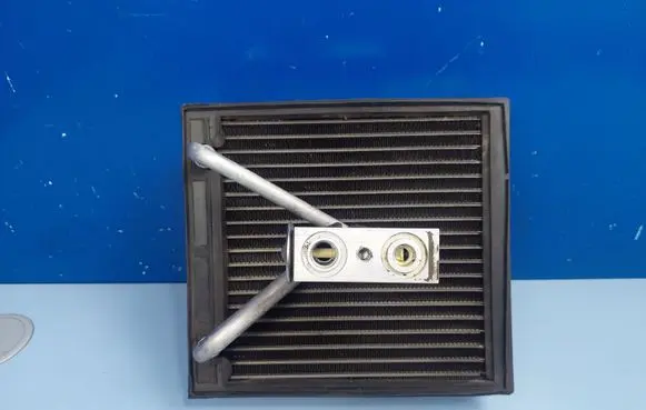Jaguar S-Type Air conditioning (A/C) air dryer XW4H19849AD