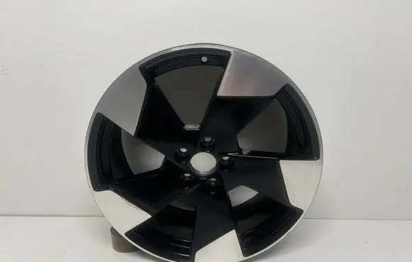 Volvo EX30 R19 alloy rim 80000286