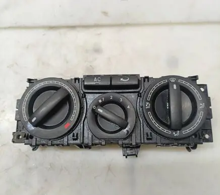 Volkswagen Transporter - Caravelle T5 Climate control unit 7H0820045R9B9 153637 981745T