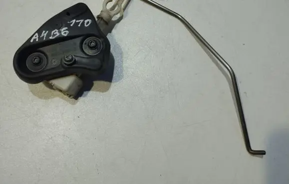 Audi A4 S4 B6 8E 8H Tailgate boot lock/latch motor 8E5827833