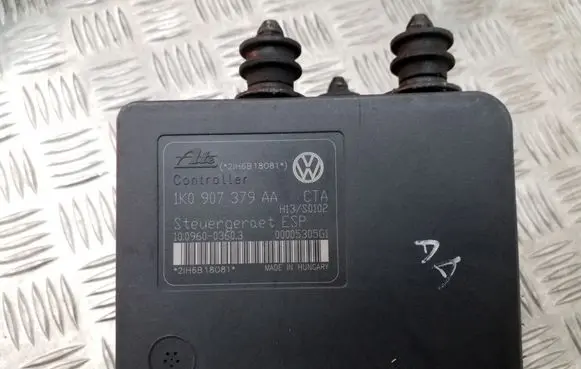 Volkswagen Golf V ABS Pump 1K0907379AA 1K0614517T