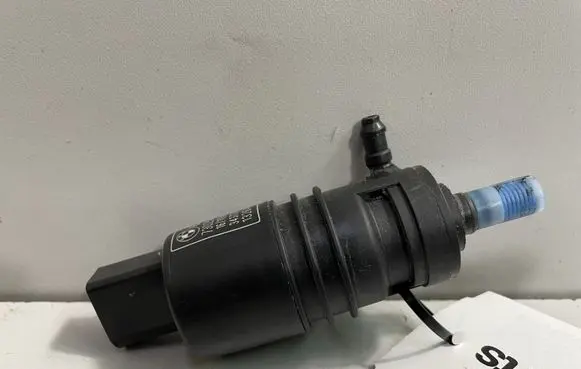 BMW 3 F30 F35 F31 Windscreen/windshield washer pump 7302588