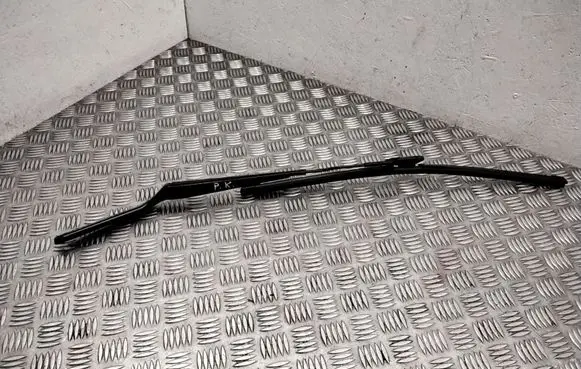 BMW X6 E71 Windshield/front glass wiper blade 7294569
