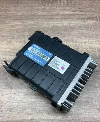 Audi 100 S4 C4 Engine control unit/module ECU 0261200265 4A0907311