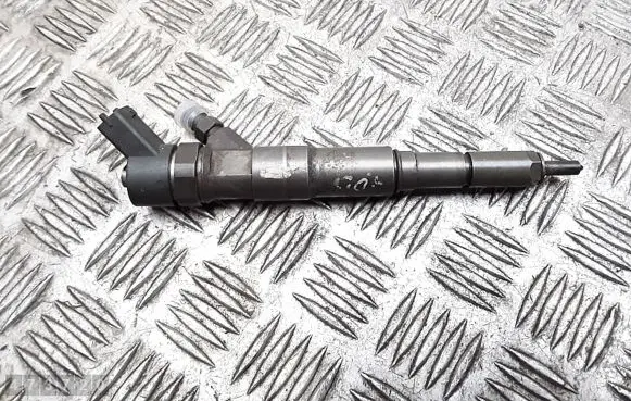 BMW 7 E38 Fuel injector 04451100282354000