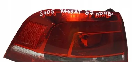 Volkswagen PASSAT B7 Rear/tail lights 3AF945095E