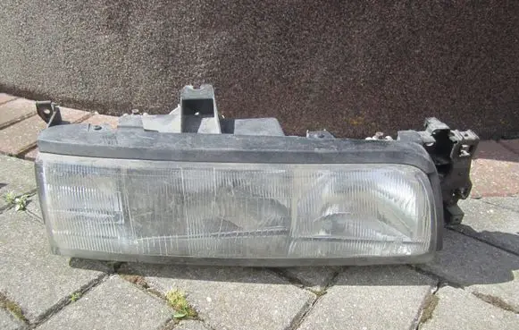 Mazda 626 Headlight/headlamp 100612571