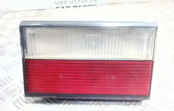 Citroen Xantia Tailgate rear/tail lights 91030