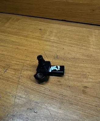 BMW 1 F20 F21 Air pressure sensor 7804742 9080