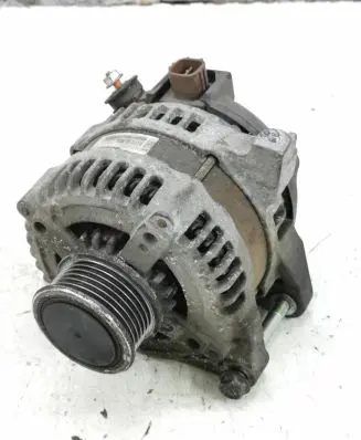 Toyota Yaris Generator/alternator 270600N040 1042102320