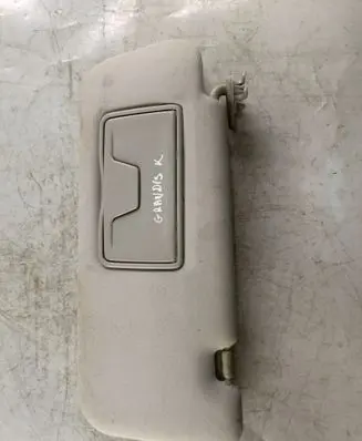 Mitsubishi Grandis Sun visor