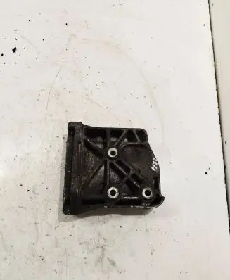 BMW 5 E60 E61 A/C compressor mount bracket 7796395 59280110
