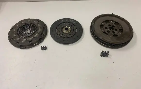 Seat Altea Clutch set kit 022141031