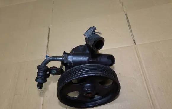 Citroen Berlingo Power steering pump 
