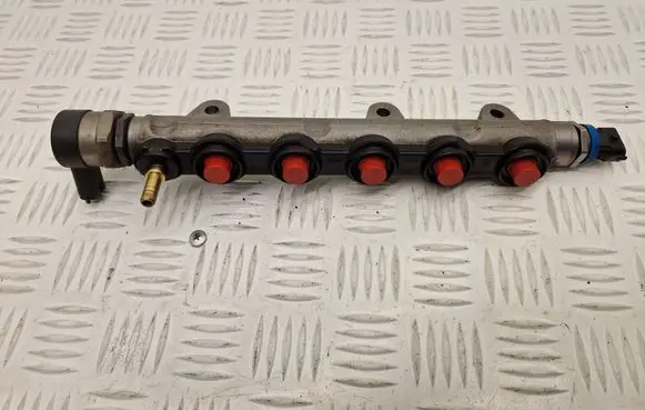 Renault Koleos I Fuel main line pipe 8200842432 H8200610223 H8200610770
