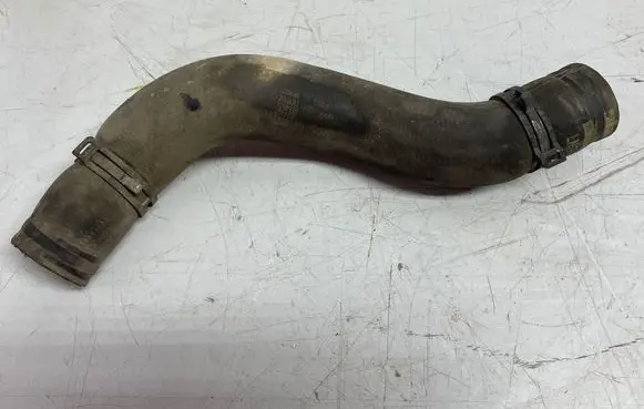Opel Insignia B Engine coolant pipe/hose 39144351 422346486