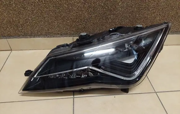 Seat Leon (5F) Headlight/headlamp 5F1941007