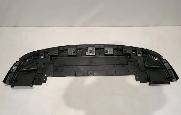 Renault Trafic III (X82) Engine splash shield/under tray 214774423R