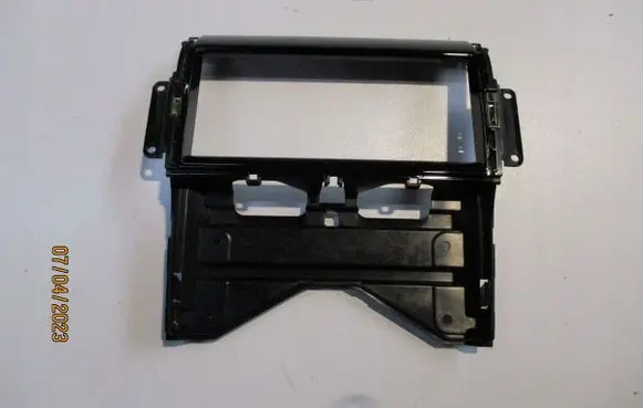 BMW 2 Active Tourer U06 Radio/GPS head unit trim LK72047A04A