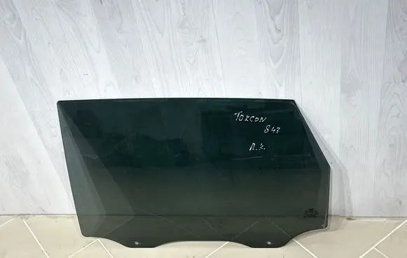 Hyundai Tucson JM Rear door window glass 43R000385 5U040313