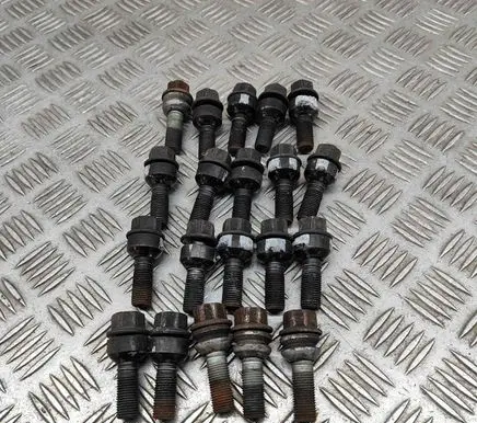 Porsche Cayenne (92A) Nuts/bolts WHT004676