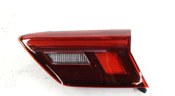 Volkswagen Tiguan Rear/tail lights 5NA945094F