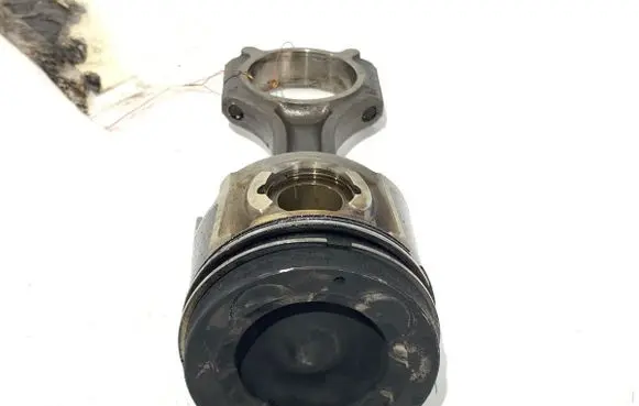 Hyundai ix35 Piston with connecting rod D4FD