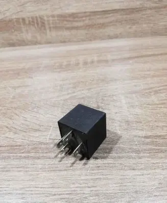 Volkswagen Golf IV Other relay 357906381a 109