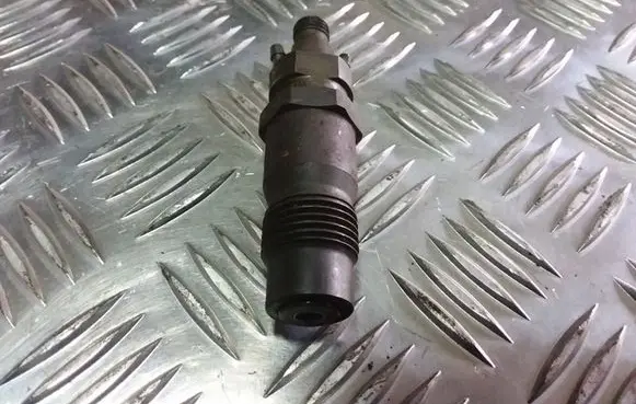 Nissan Almera Fuel injector 2J610 0432217308