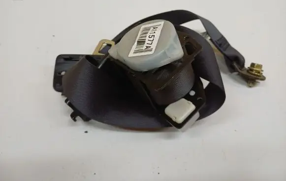 Subaru Legacy Rear seatbelt 0432147