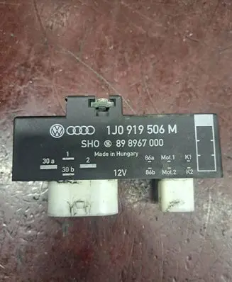 Volkswagen Polo IV 9N3 Coolant fan relay 1J0919506M 898967000