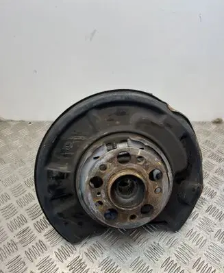 Mercedes-Benz SL R230 Rear wheel hub A2303508508 A2304200485