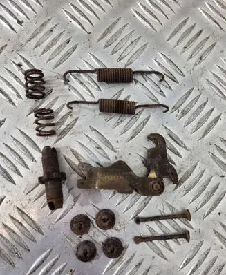 Hyundai Terracan Other handbrake/parking brake parts 