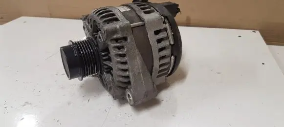 Jaguar XF X250 Generator/alternator 8X2310300CC 1042110710
