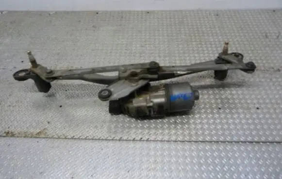 Fiat Croma Front wiper linkage and motor