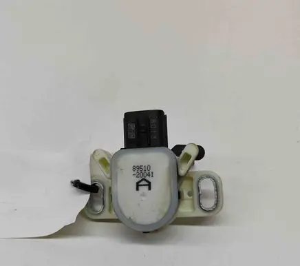 Lexus RX 450H Brake pedal sensor switch 8951020041