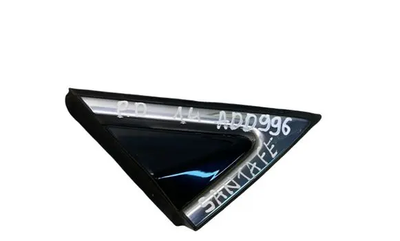 Hyundai Santa Fe Front door glass trim molding 861902W000