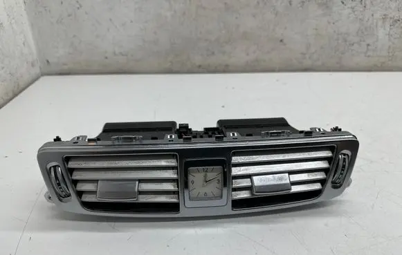 Mercedes-Benz CLS C218 AMG Dash center air vent grill 80066180 A2188300754