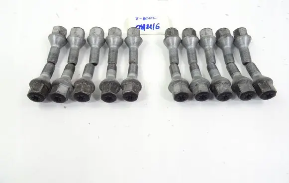 Volkswagen T-Roc Nuts/bolts 