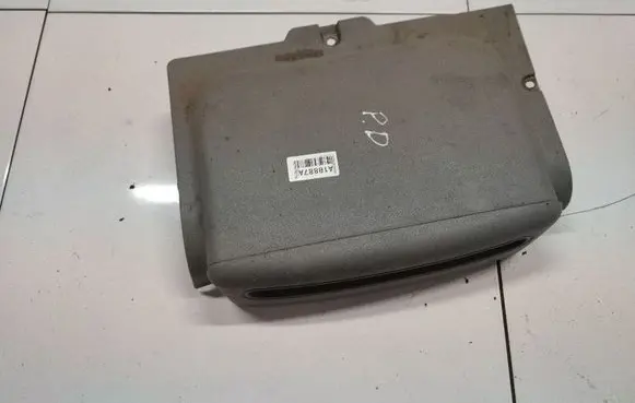 Renault Scenic I Glove box