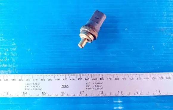 Volkswagen PASSAT B6 Coolant temperature sensor 06A919501A